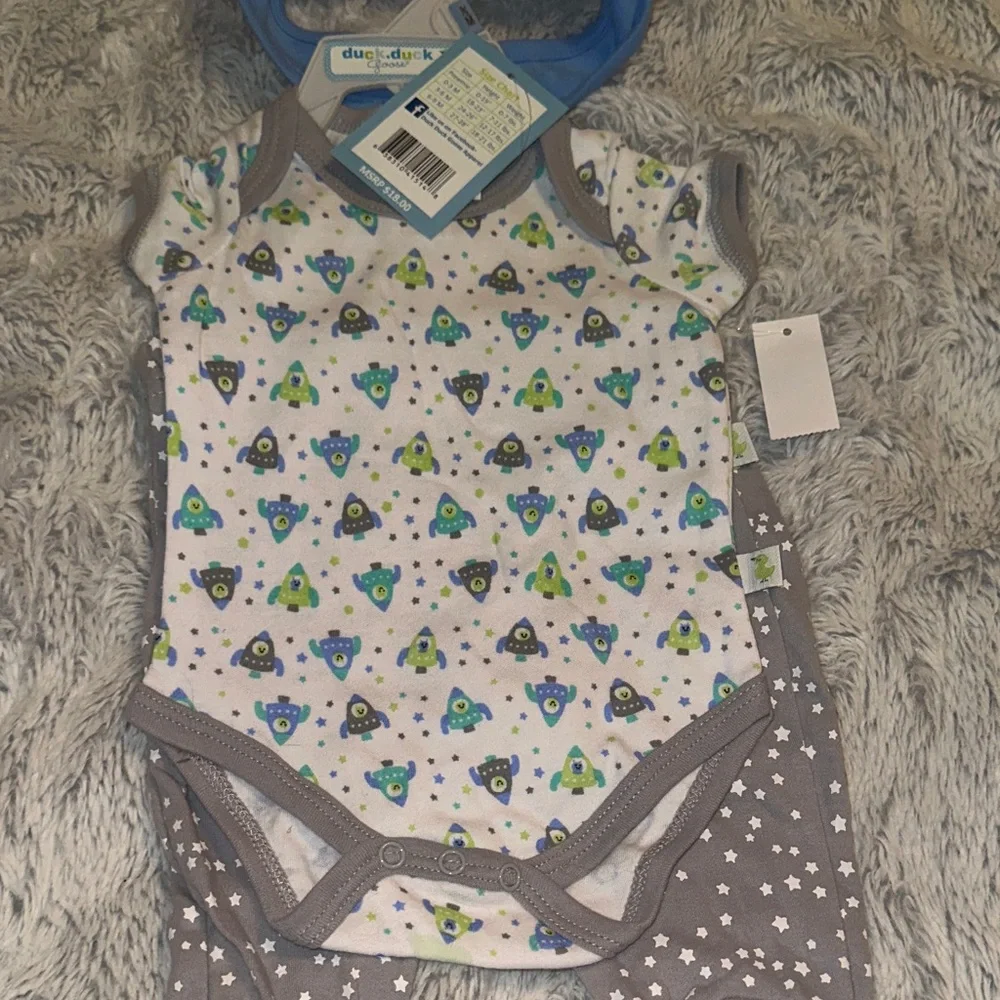 Adorable Monsters Inc. Bib and Bodysuit Set - Gray‎ and Blue